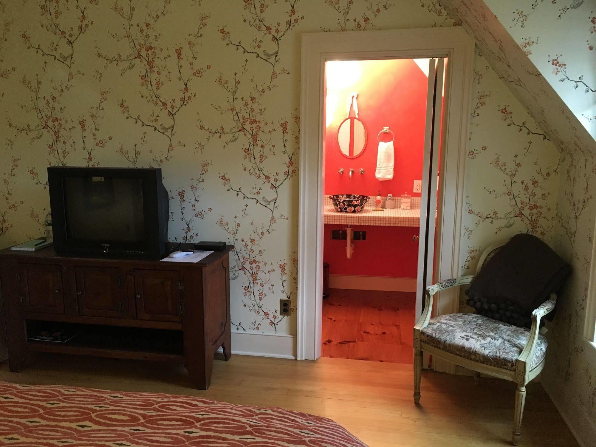 Dreamhouse Country Inn Bristol Extérieur photo